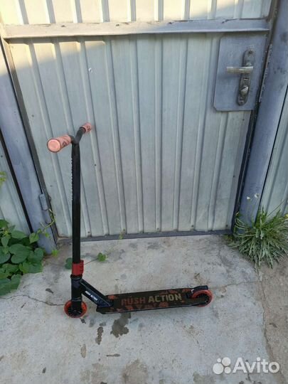 Продаю самокат