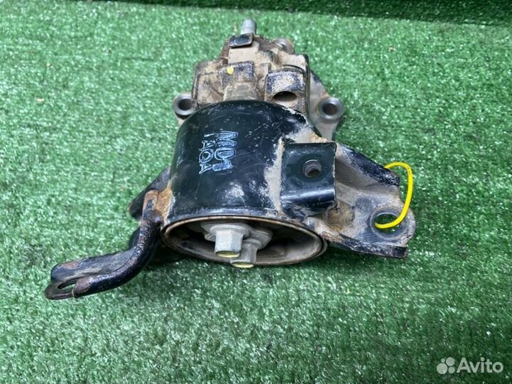 Подушка двигателя левая Hyundai Solaris