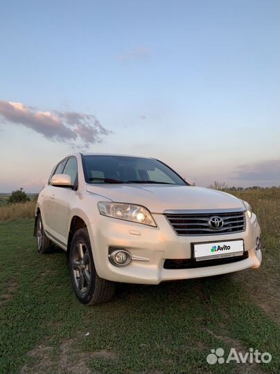 Toyota RAV4 2.0 CVT, 2011, 220 000 км