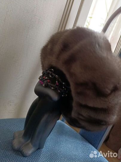 Шапка берет норковый