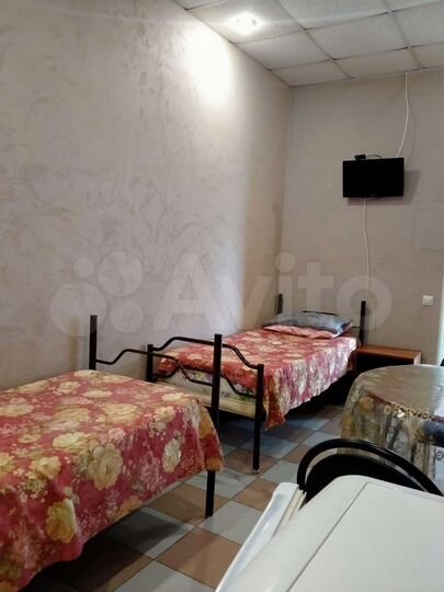 Комната 15 м² в 6-к., 2/2 эт.