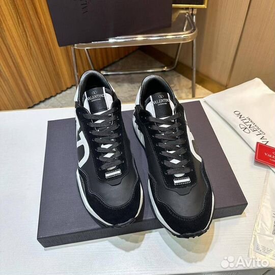 Кроссовки мужские Valentino кожаные чёрные