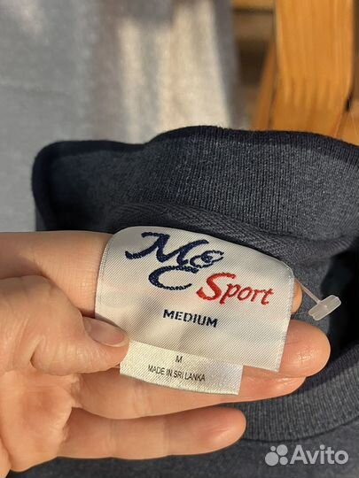 Свитер женский