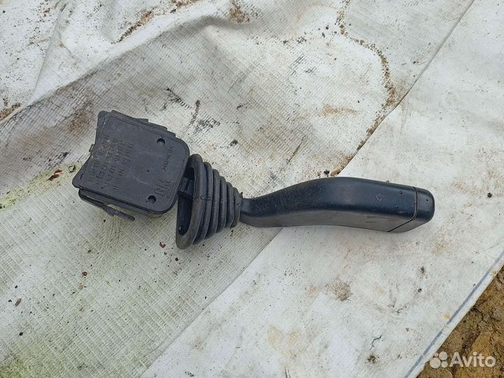 Переключатель поворотов Opel Zafira A минивэн