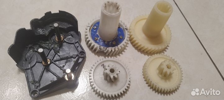 Шестерни для бытовой техники любые