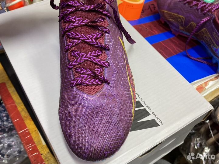 Детские футбольные бутсы