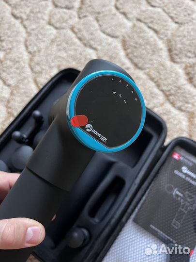 Перкуссионный массажный пистолет Booster M2