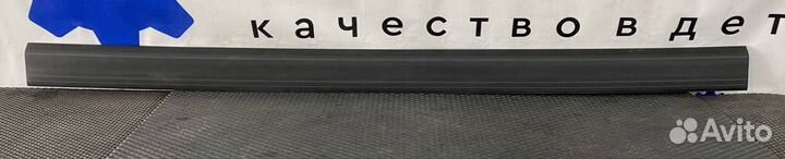 Резинка спойлера Volvo FH4 82632398