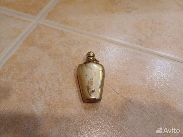 Винтажный серебряный флакон для духов