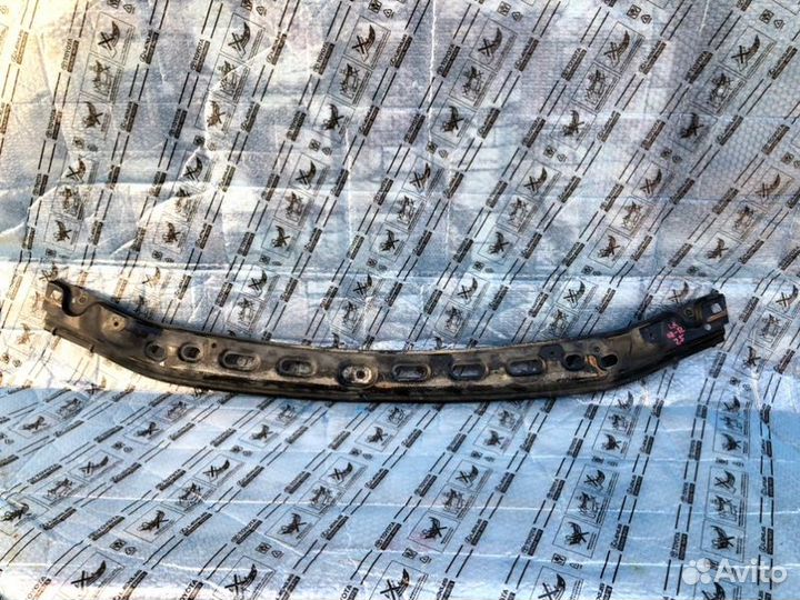 Кронштейн бампера передний Lexus Lx 570 2007-2011