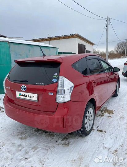 Toyota Prius Alpha 1.8 AT, 2012, 171 000 км