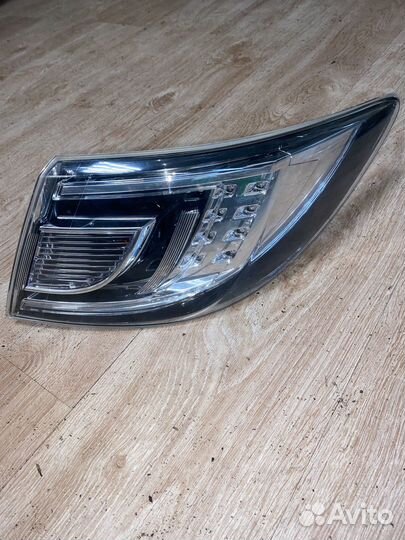 Фонарь правый Mazda 6 GH дорест