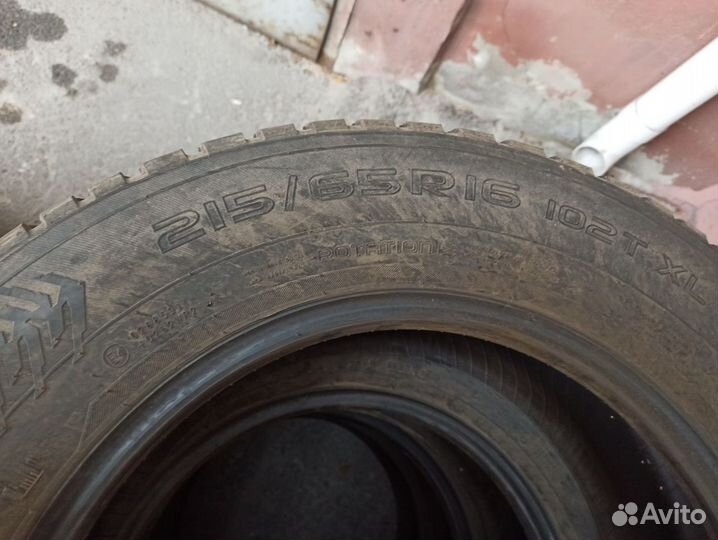 Nokian Tyres Hakkapeliitta 8 SUV 215/65 R16