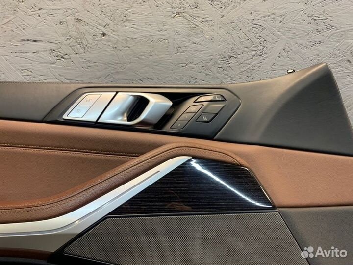 Обшивка боковой двери передняя левая Bmw X7 G07