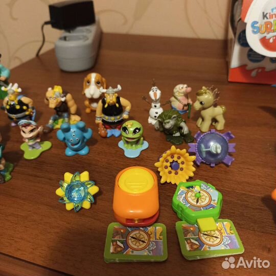 Игрушки из киндер сюрприз