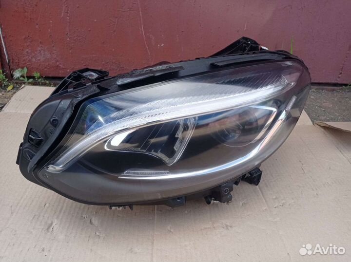 Фара левая Mercedes B w246 Led рестайлинг