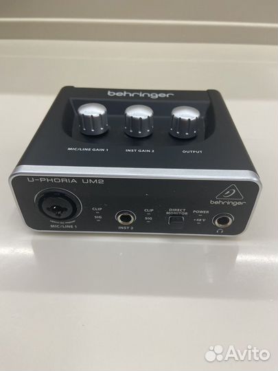 Звуковая карта Behringer UM2 USB