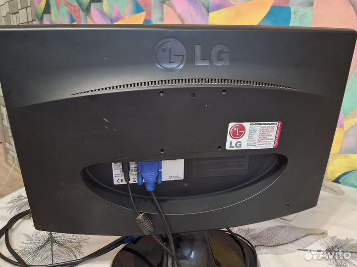 Монитор LG