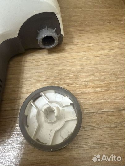 Вертикальный пылесос Breville V360