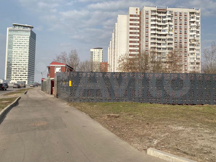 Машиноместо, 18 м²