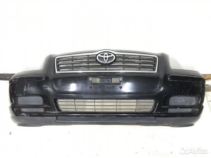 Бампер передний Toyota Avensis T250 2004