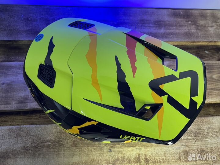 Мотошлем Leatt Moto 8.5 Helmet Kit Tiger + Очки