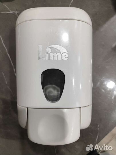 Дозатор для жидкого мыла