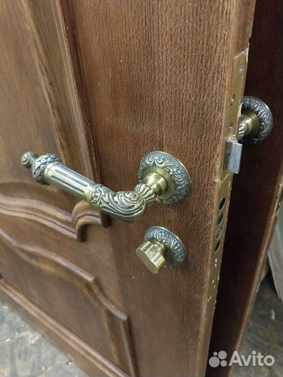 Дверная ручка