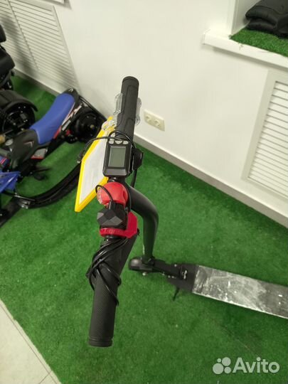 Электросамокат Hiper Slim бу