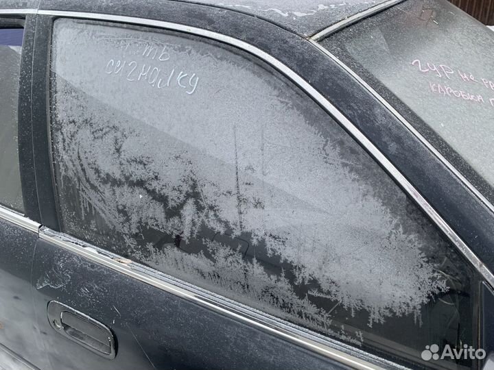 Стекла боковые Toyota Camry SV 30