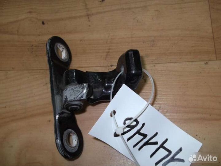 Петля двери задняя левая Opel Vectra C 2002-2005