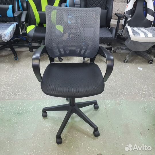 Офисное кресло Бюрократ Ch-695