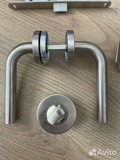 Дверная ручка