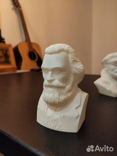 Бюст Сталина, Ленина, К. Маркса