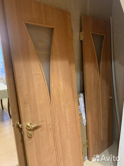 Двери межкомнатные б/у