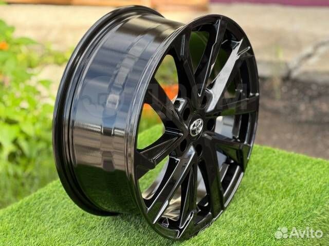 Диск литой Replica Toyota 5x114.3