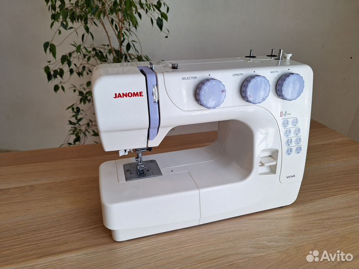 Швейная машина Janome vs54s