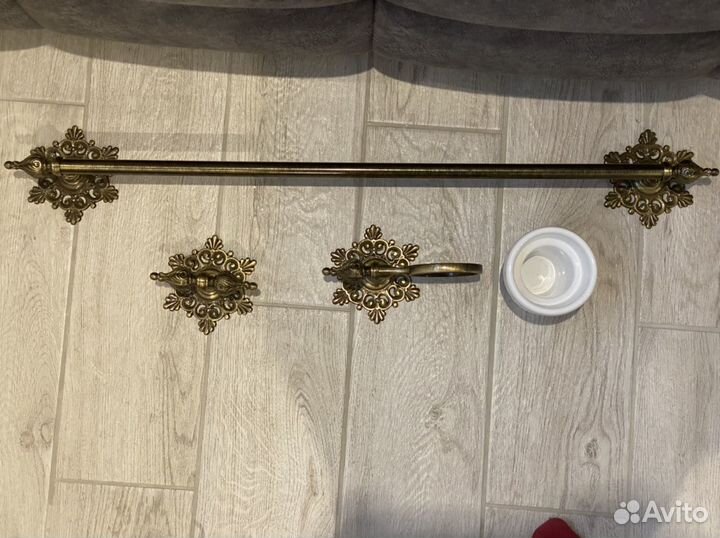 Аксессуары для ванных Stillars, латунь, Италия