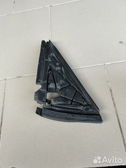 Уплотнитель зеркала BMW X3 G01