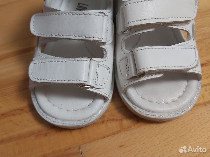 Сандалии для девочки
