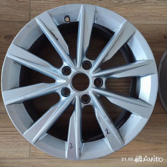 Диск литой Tiguan 5N0601025 aj