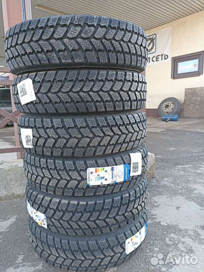 Starmaxx Prowin ST960 205/75 R16C 113R