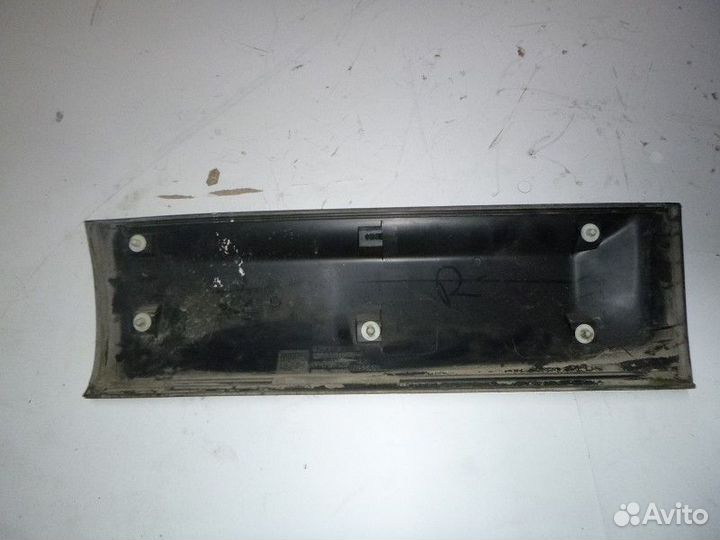 Накладка задней левой двери nissan qashqai J10 200