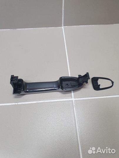 Ручка двери наружная задняя правая Subaru XV G24