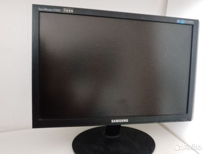 Монитор Samsung e1920