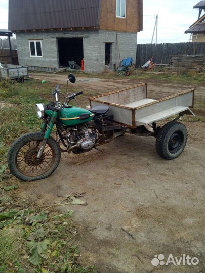 Трицикл Урал