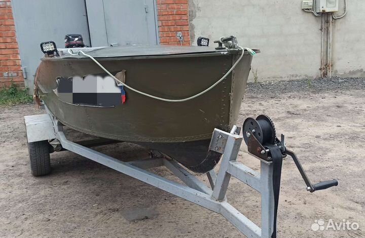 Лодка казанка с мотором