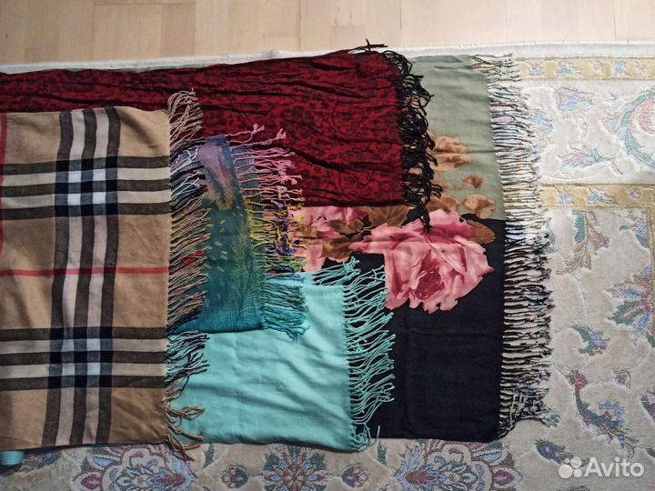 Шарфы и палантины