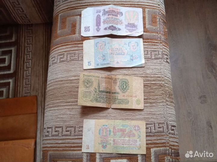Монеты-значки