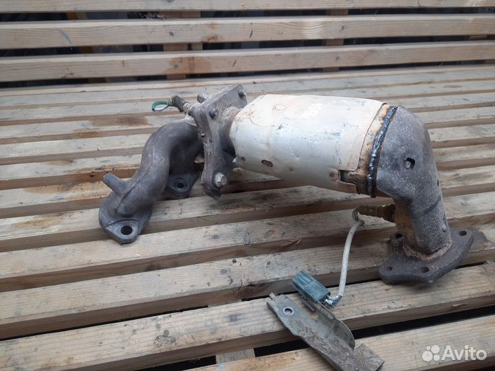 Nissan Teana J31 3.5 - выпускной коллектор